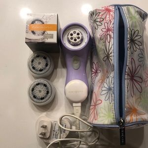 Clarisonic Mia with 2 replacements and bag (used)